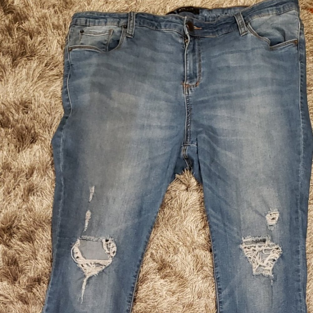 Distressed High Rise Ankle Skinny Jeans